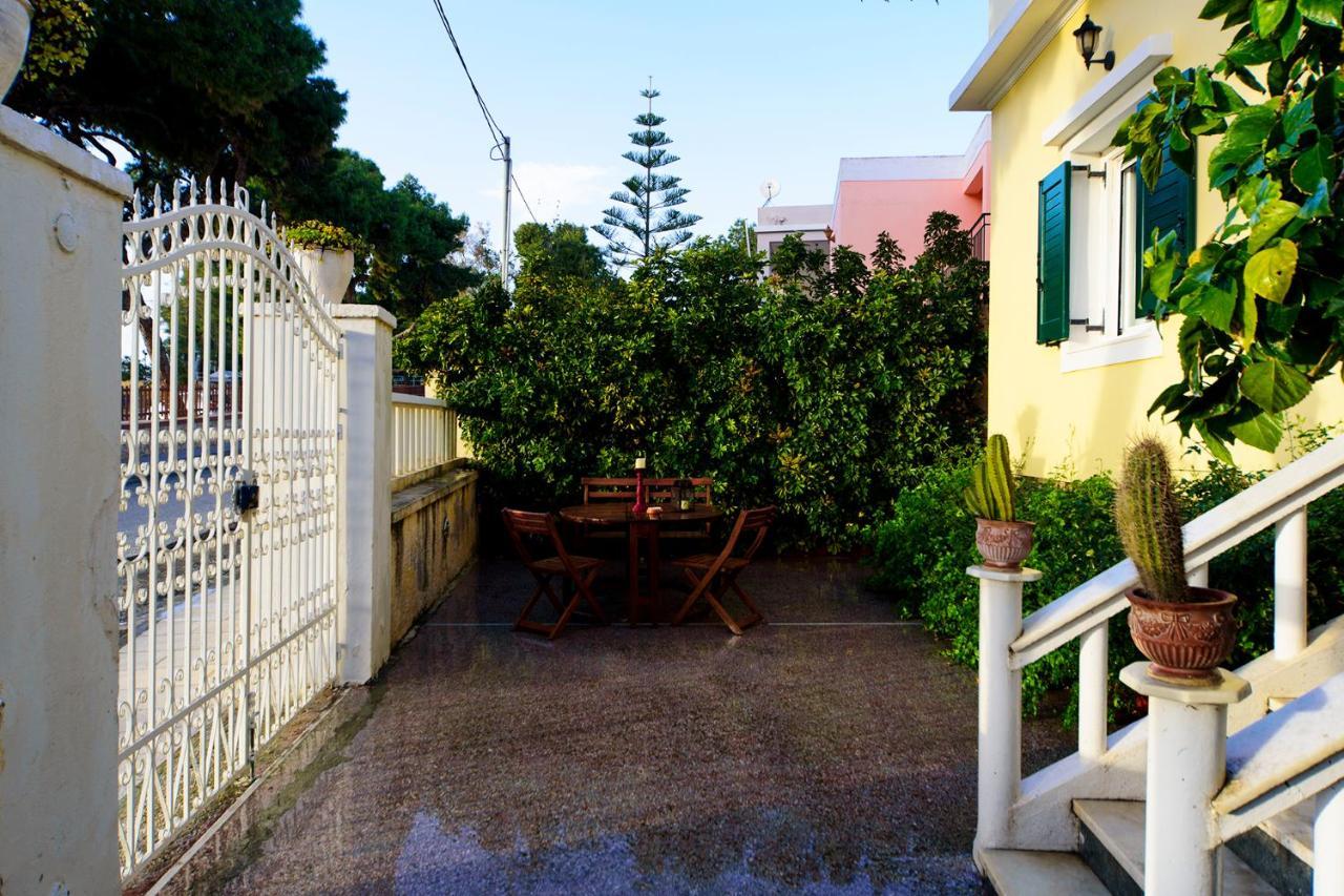 Jasmine Of Poseidonia Apartment Posidhonia  Ngoại thất bức ảnh