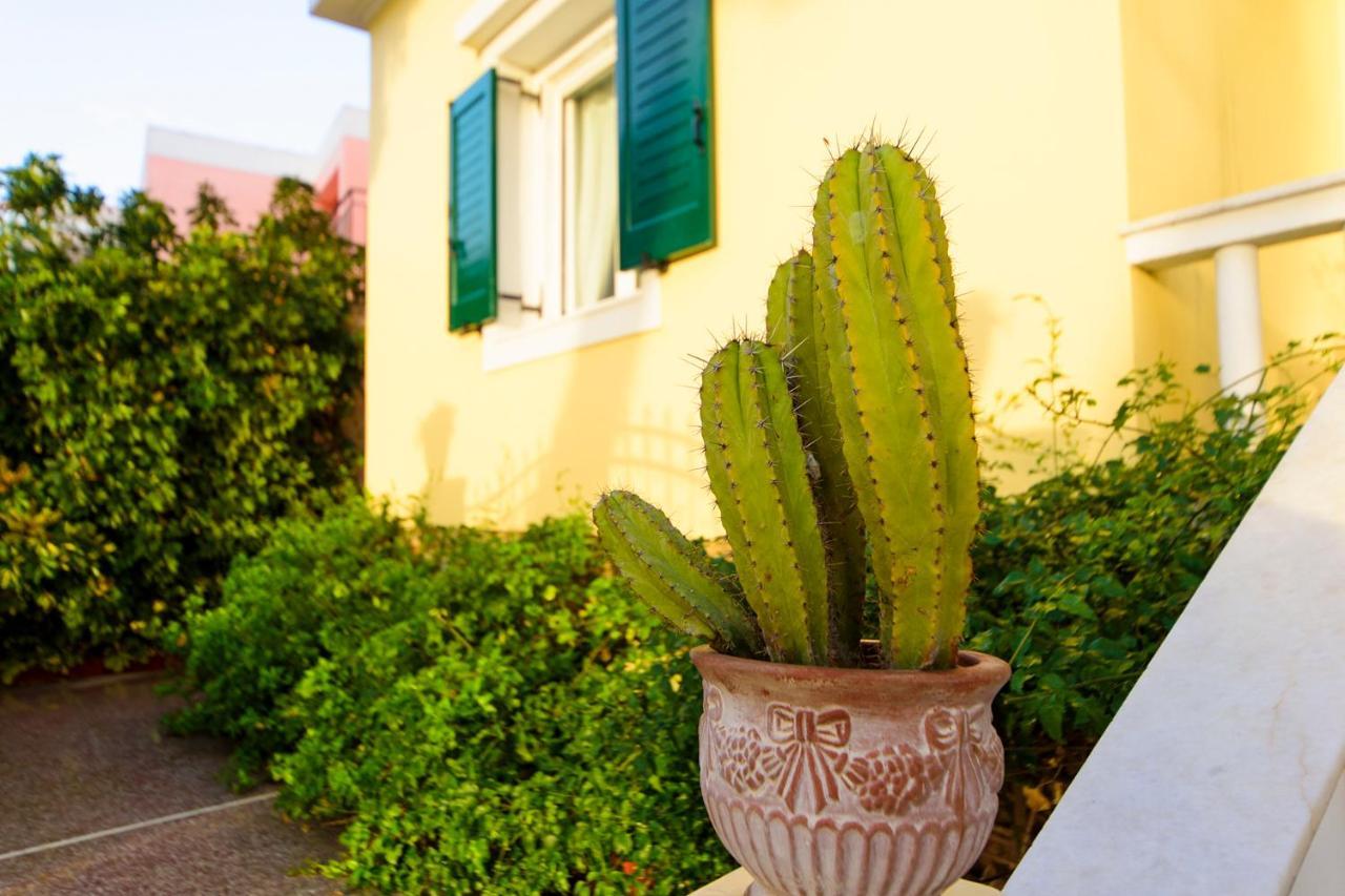 Jasmine Of Poseidonia Apartment Posidhonia  Ngoại thất bức ảnh
