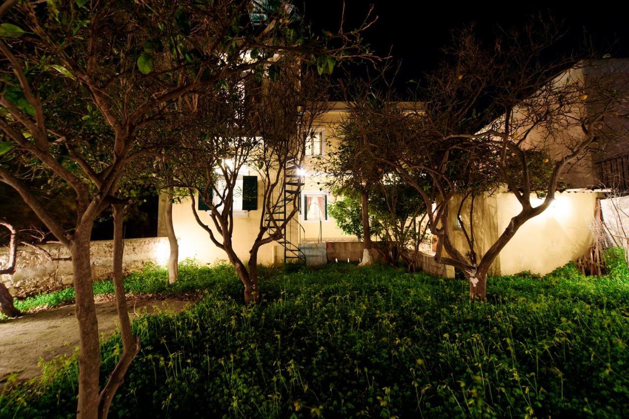 Jasmine Of Poseidonia Apartment Posidhonia  Ngoại thất bức ảnh